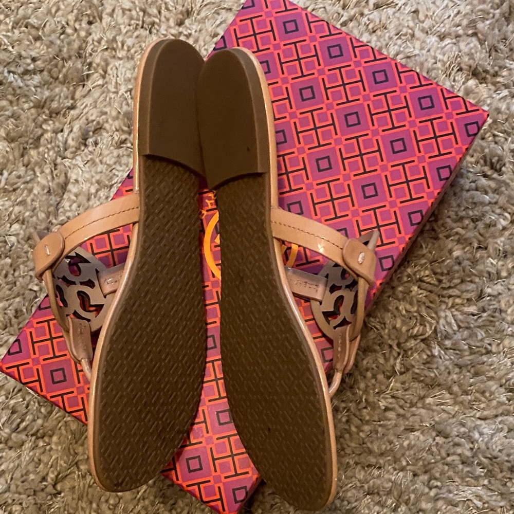 Tory Burch MILLER Printed Patent Leather in Pastel Rainbow and Natural Vachetta - Picture 8 of 8